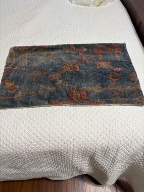 Pottery Barn Dara Pillow Cover Sham Velvet Lumbar Blue 16"x 26"